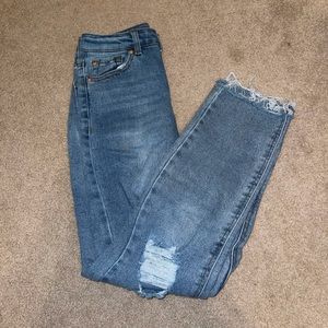 Light Wash High Waited Ripped Jeans